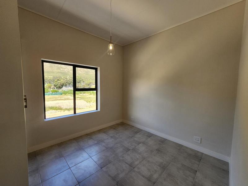 To Let 2 Bedroom Property for Rent in Gordons Bay Western Cape